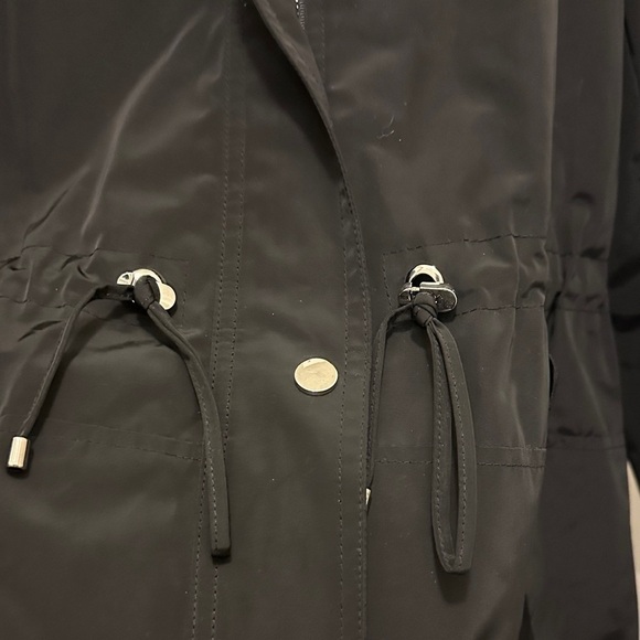 Charter Club Damask Petite Water-Resistant Hooded Anorak Jacket - Picture 4 of 12